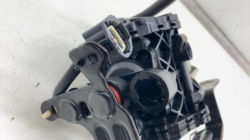 600635900A 2012 2013 2014 2015 Tesla Model S Brake Servo Booster Vacuum Pump 6006359-00-A