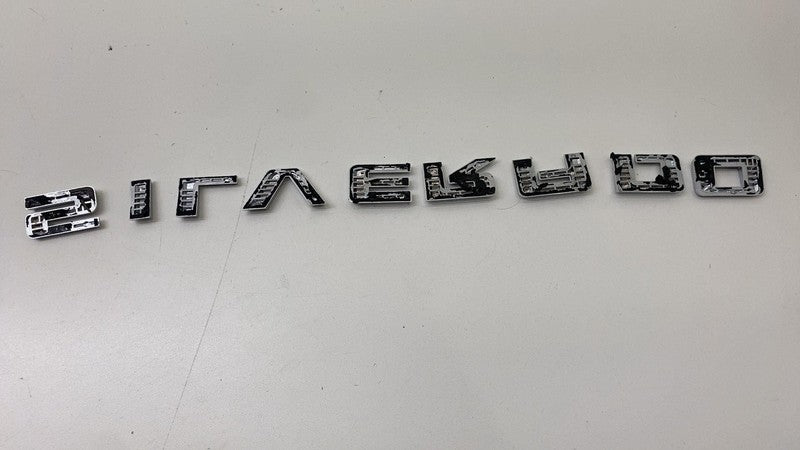 ⭕ 2025 Chevrolet Silverado 1500 Silverado Emblem OEM