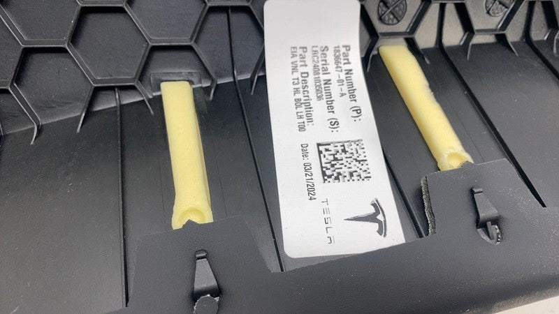 ⭕ 24-25 Tesla Model 3 Rear Left & Right Seat Bolster 1836647-01-A/1836