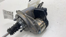 ⭕ 2025 Rivian R1S Power Brake Booster Master Cylinder Assembly Unit PT01073542-A