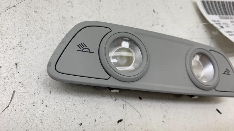 8W0947111 ⭕19-23 Audi E-Tron Quattro Rear Interior Overhead Roof Dome Light Lamp 8W0947111