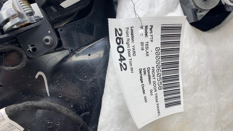 1058861-15-C ⭕ 2016-2020 Tesla Model X Front Right Interior Door Panel Trim Card 1071564-29-C