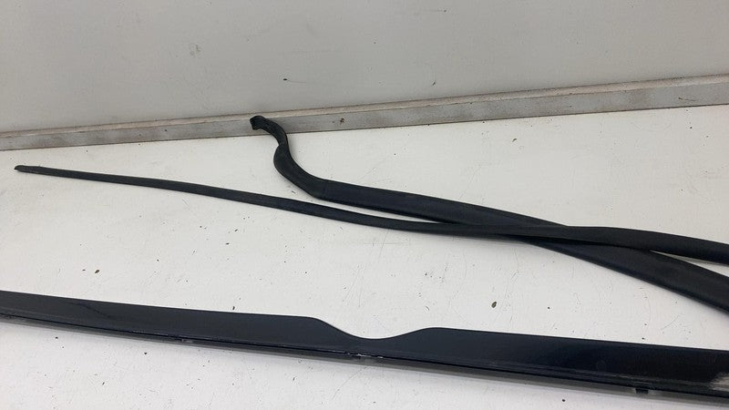 ⭕ 2012-2023 Tesla Model S Right Rocker Panel Scuff Plate Molding w/ Ru