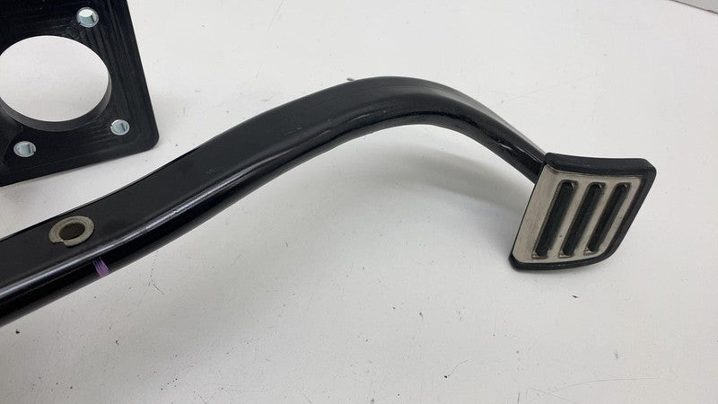 ⭕ 2022 2023 2024 Rivian R1T R1S Brake Stop Pedal Assembly PT00041025-C