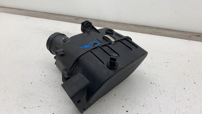 ⭕ 2017-2022 Maserati Levante Left Engine Air Filter Box Housing Assy 6