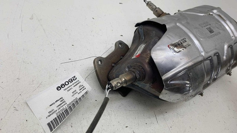 68629870AA ⭕ 2023-2025 Pacifica Exhaust & Catalytic Converter Manifold 10k miles 68629870AA