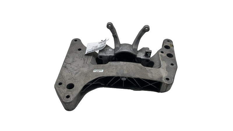 22329485335 2018-2020 BMW 530e G30 Gearbox Crossmember Transmission Mount Bracket Support