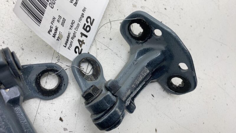2022 2023 2024 Rivian R1S Front Passenger Side Upper & Lower Door Hinge Right RH