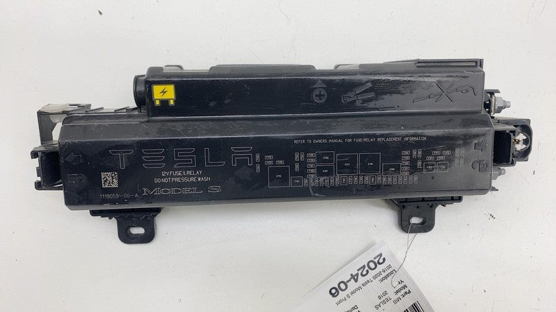 103440500D ⭕16-20 Tesla Model S Front Frunk Engine Bay Under Hood Fuse Box 12V 1034405-00-D