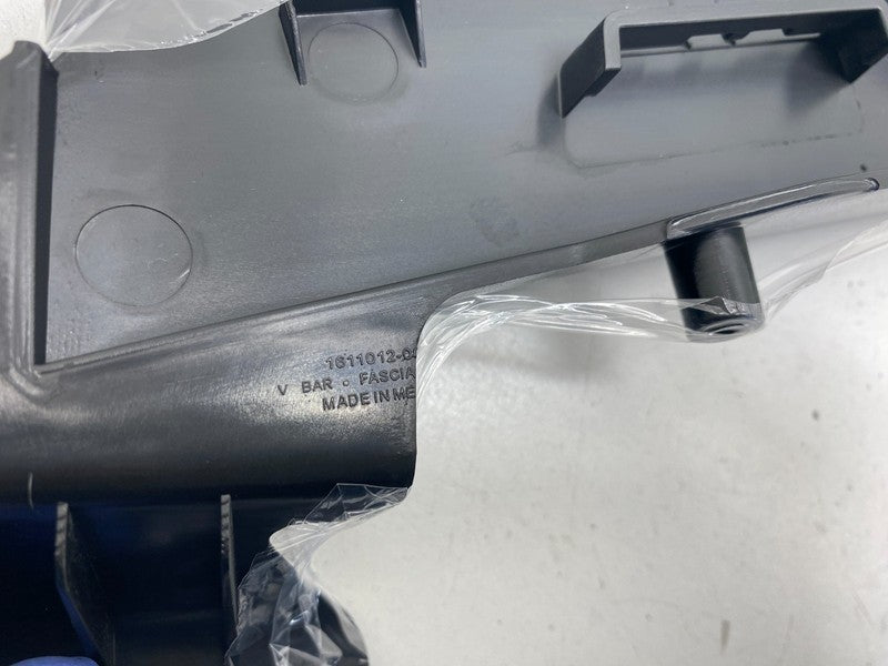 1611012 00 C ⭕ 21-25 Tesla Model S Front Bumper Upper Grille Trim V-Bar Insert 1611012-00-C