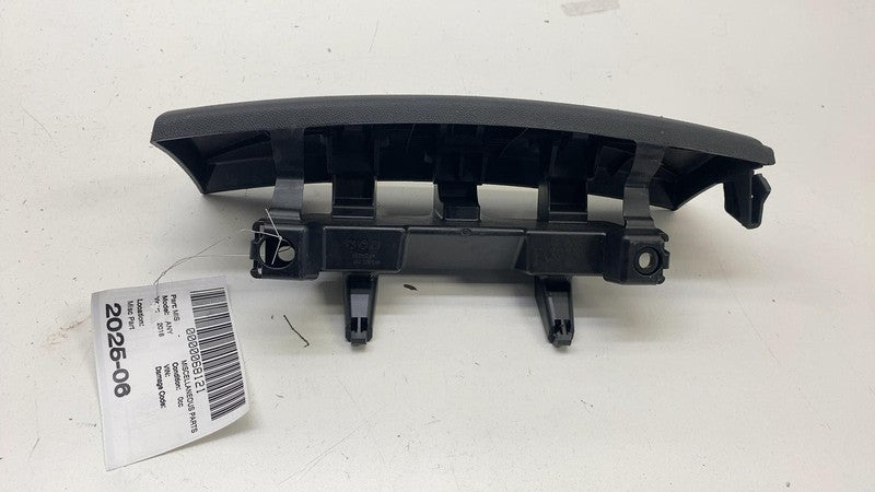 9Y0881458 ⭕ 2023 2024 2025 Porsche Cayenne Retainer Trim Support Bracket 9Y0882639