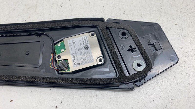 1100441-00-E ⭕17-23 Model 3 Right B-Pillar Applique Glass Trim Molding w/ Camera 1100441-00-E