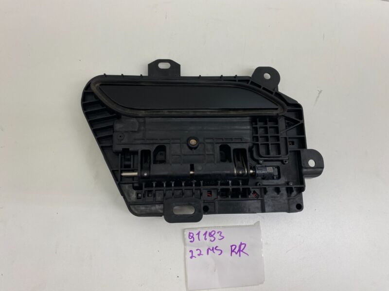 1009830 00 A 2021-2023 Tesla Model S MS Rear Passenger Side Exterior Door Handle Right RH OEM