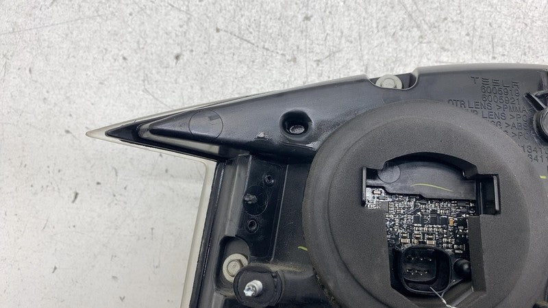 ⭕ 2012-2022 Tesla Model S Rear Taillight LED Outer Tail Lamp Right 600