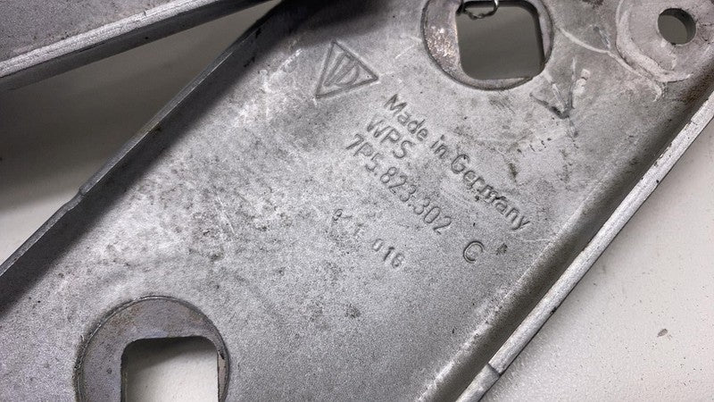 7P5823302C 2011-2014 Porsche Cayenne Front Left & Right Bonnet Hood Hinge Closure Assist