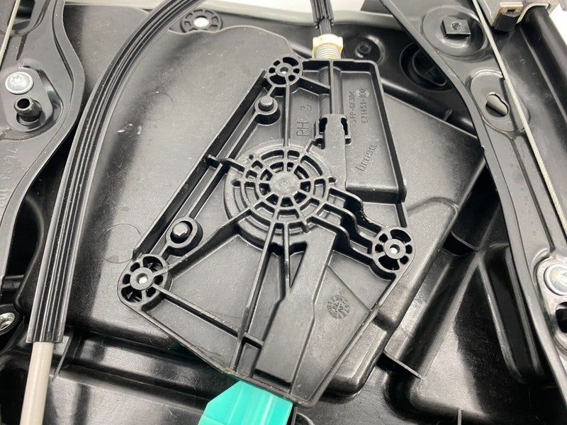⭕ 20-24 Tesla Model Y Rear Passenger Right Window Regulator & Motor 14