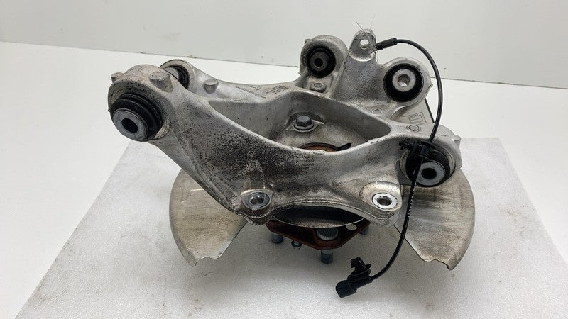 104412300B 2017-2023 Tesla Model 3 Rear Right Suspension Knuckle Spindle w/ Shield & Hub RH