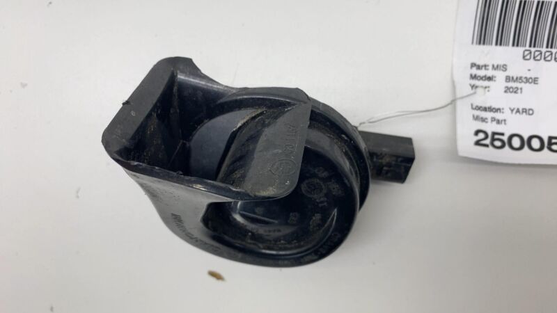 7342946-06 2021 BMW 530e G30 Clarton Low Pitch Tone Horn 12V 420 Hertz 7342946-06 OEM