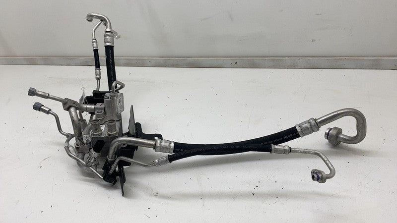 1EA 816 111 B ⭕ 2021-2023 ID.4 HVAC A/C Heater Evaporator Core w/ Valve & Hose Line 1EA816111B