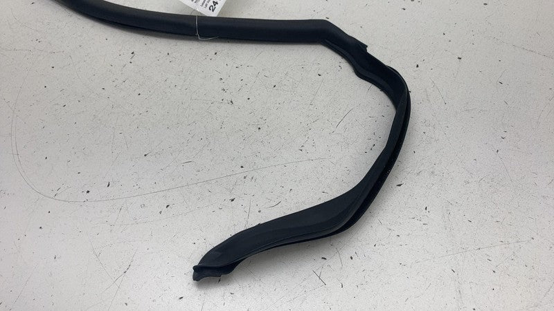 4KE 839 119 ⭕ 2019-2023 Audi E-Tron Rear Left Side Door Rearward Weatherstrip Seal 4KE839119