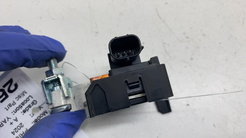 ⭕ 2023 2024 2025 Toyota Prius Battery Negative Cable Terminal End Link