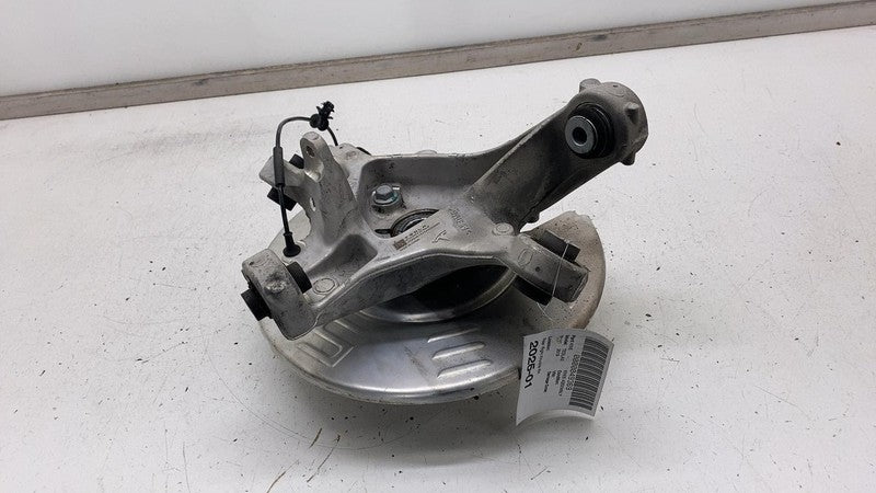 1044416 00 F 2017-2023 Tesla Model 3 Rear Right Suspension Knuckle Spindle w/ Shield & Hub RH