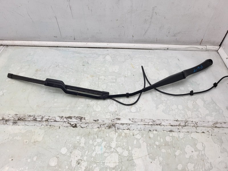 107672900C ⭕ 2017-2022 Tesla Model 3 Front Windshield Wiper Arm & Blade Right 1076729-00-C