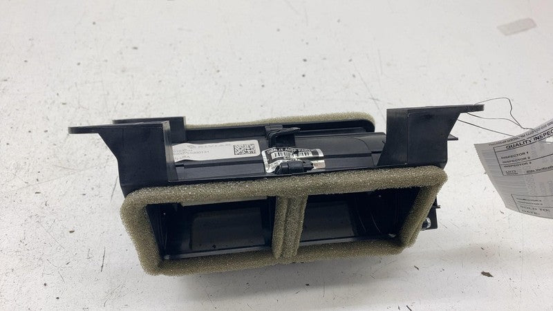 PT00001839H ⭕2025 Rivian R1S Rear HVAC A/C Center Lower Air Duct Vent OEM PT00001839-H