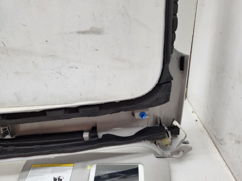 2067970 00 B ⭕17-20 Tesla Model 3 Sunvisor + Panoramic Sunroof Ceiling Headliner 1567613-73-A