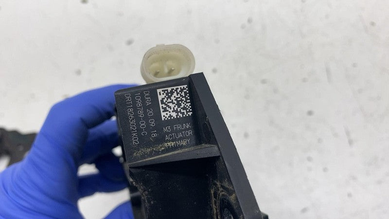 ⭕ 2017-2020 Model 3 Front Hood Lock Latch & Frunk Secondary Release 10