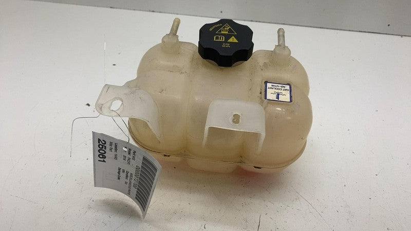 68249136AA ⭕17-25 Chrysler Pacifica Coolant Overflow Expansion Reservoir Tank Bottle w/ Cap