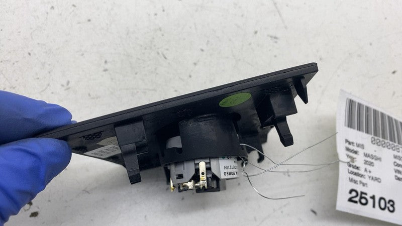 ⭕ 2014-2020 Maserati Ghibli Driver Side Tweeter Speaker Grille Cover T