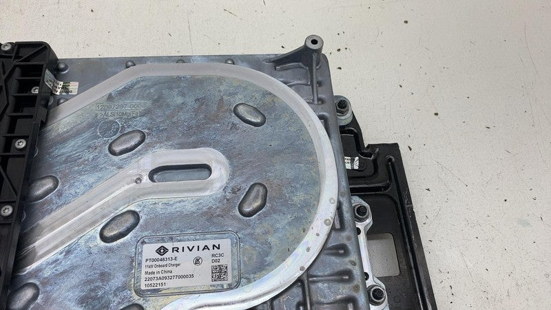 ⭕22-24 Rivian R1T R1S Battery Onboard Charging Module Unit & Bracket P