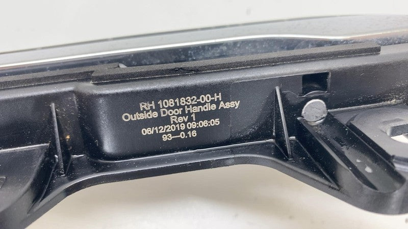 1081832 00 H 2017-2020 Tesla Model 3 Front = Rear Right Outside Door Handle Exterior Outer RH