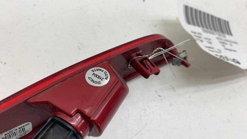 ⭕ 2017-2025 Chrysler Pacifica Rear Left Marker Light Lamp Reflector 68