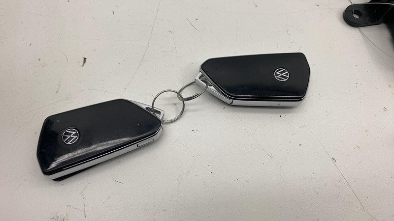 ⭕2021-2023 Volkswagen ID.4 Keyless Entry Control Module FOB Smart Key 