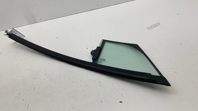 ⭕2014-2021 BMW i3 I01 Front Right Side Door Corner Vent Window Glass O