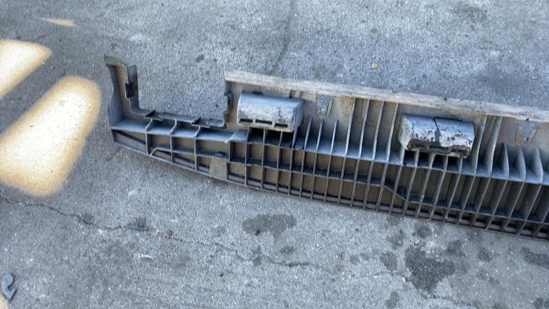 A1666900210 2012-2019 Mercedes-Benz GLE350 Right Running Board Step Mount Support Bracket RH