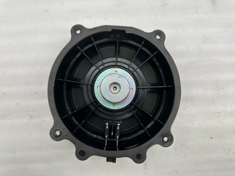 1079744 00 C 17-23 Model 3 Y Front Left / Right Door Audio System Woofer Speaker 1079744-00-C