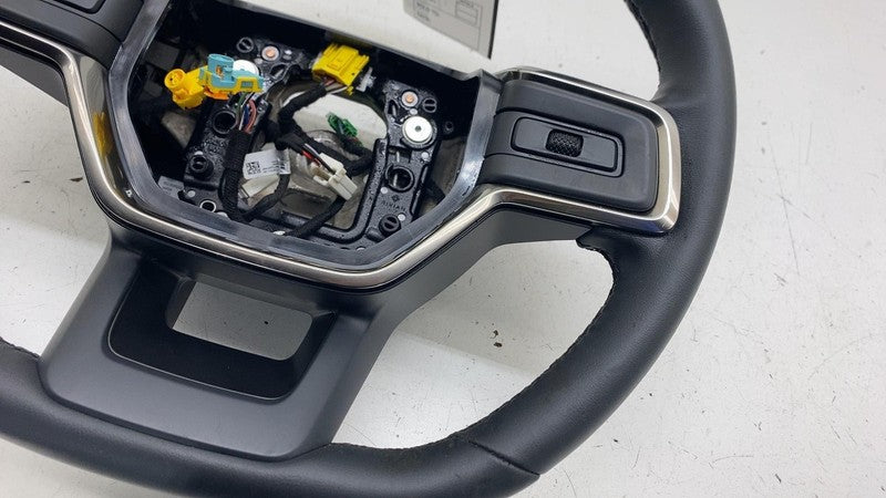 ⭕ 2025 Rivian R1S Front Steering Wheel Assembly Black Mountain C100015