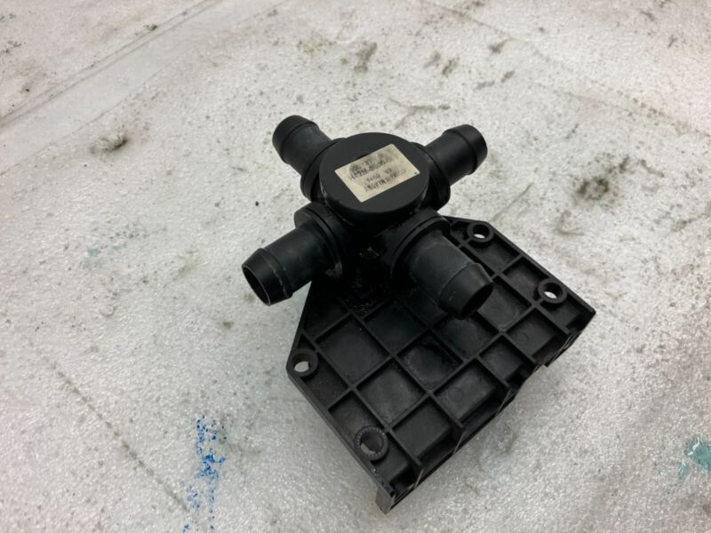 600737000B 2012-2020 Tesla Model S X Coolant Pump Cooling Valve Actuator 4-Way 6007370-00-B