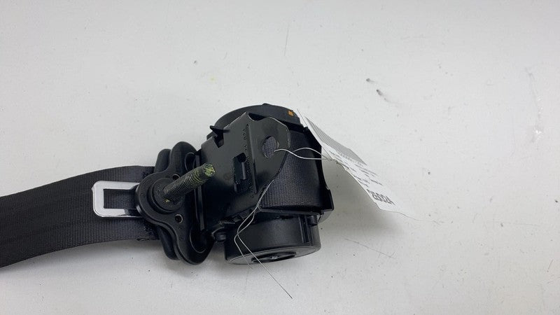 PT00001051H ⭕ 2022 2023 2024 Rivian R1T Rear Center Seat Belt Retractor PT00001051-H