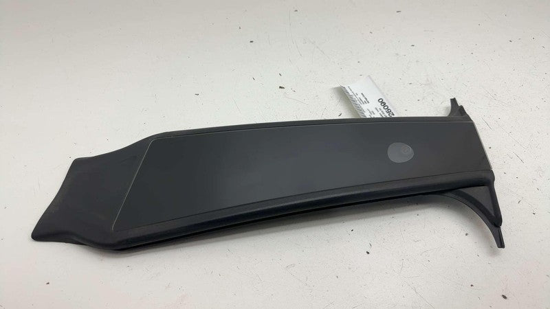 1785300-00-B ⭕ 20-24 Model Y MY Right Exterior B-Pillar Applique Glass Trim RH 1785300-00-B