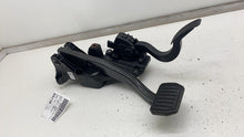 ⭕ 2020-2024 Tesla Model Y Accelerator and Brake Pedal Pad Assembly 1188691-00-B