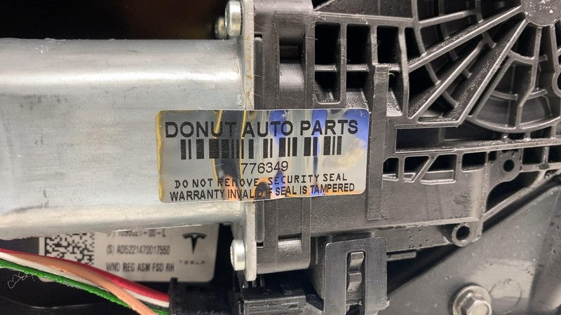 ⭕ 2021-2023 Tesla Model 3 Front Passenger Side Door Shell Panel Right 