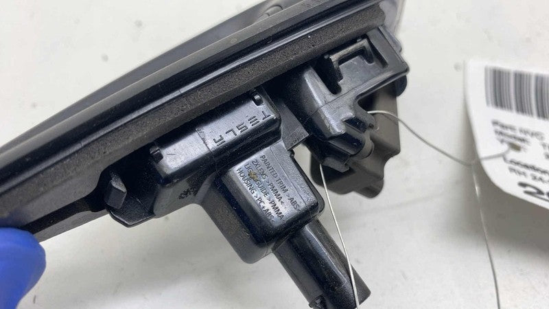 ⭕ 2024-2026 Tesla Model 3 Front Right Repeater Turn Signal Fender Came