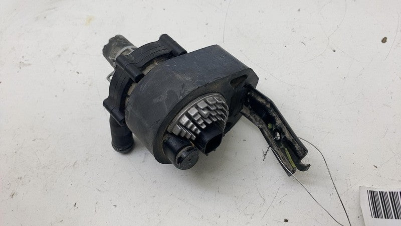 600804700E ⭕ 12-15 Tesla Model S Battery Coolant System Auxiliary Water Pump 6008047-00-E