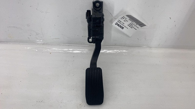 ⭕ 2022-2024 Lucid Air Accelerator Throttle Foot Pedal OEM Assembly P11