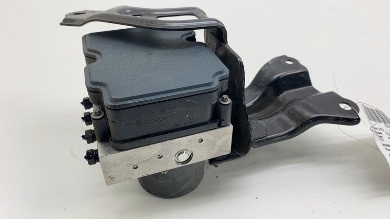 ⭕ 2020 2021 2022 Toyota CHR ABS Pump Anti Lock Brake Module w/ Bracket Assembly