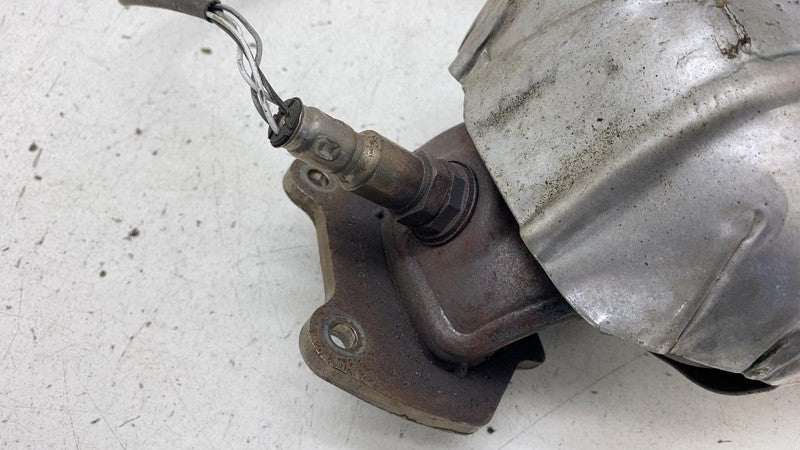 ⭕ 2017-2024 Chrysler Pacifica Exhaust Manifold Assembly OEM 68365825AC